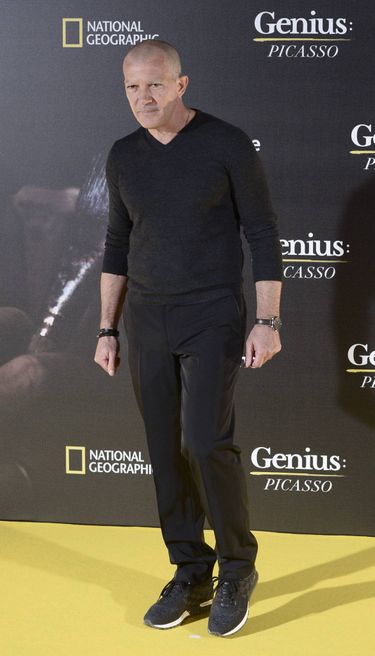 Antonio Banderas łysy jak kolano na premierze serialu o Picasso