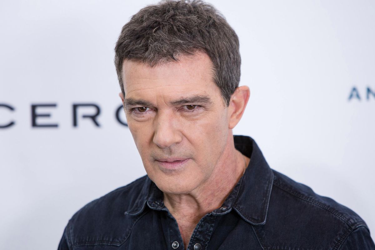 56-letni Antonio Banderas ponownie w szpitalu. Znów pojawiły się bóle w klatce piersiowej