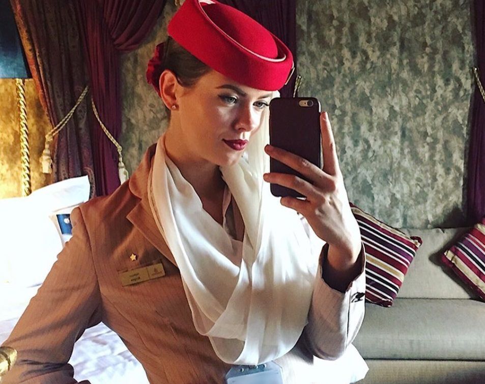 Życie jak marzenie. 23-letnia stewardesa podbija Instagrama