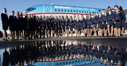 Stewardesa zabrała dziecko rodzicom