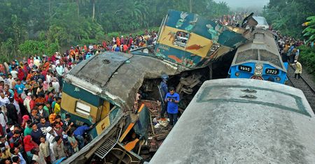 Tragedia w Bangladeszu. Dwa pociągi rozerwane na strzępy, nie żyje 16 osób