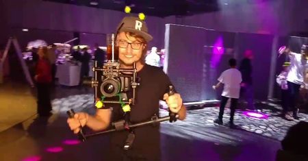 Wielozadaniowy gimbal DJI Ronin bez problemu potrzyma ci drinka