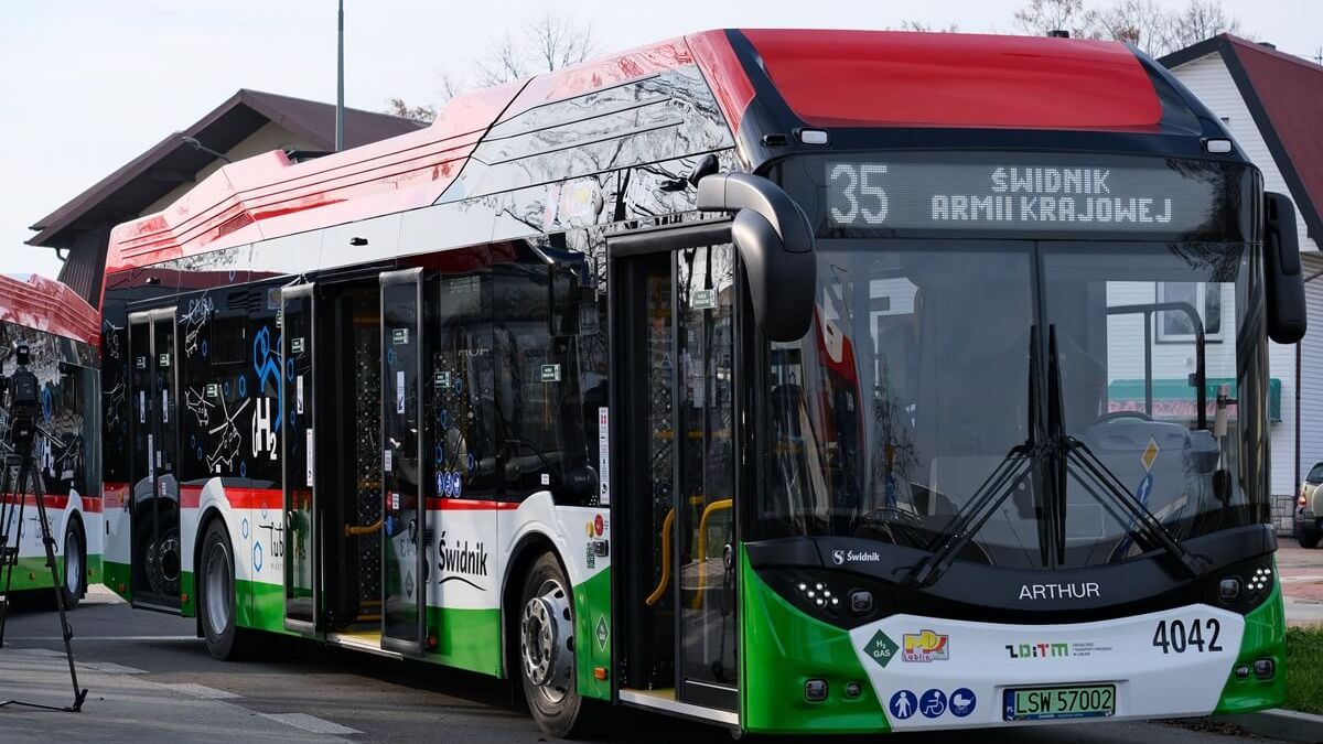 Autobus wodorowy na linii nr 35