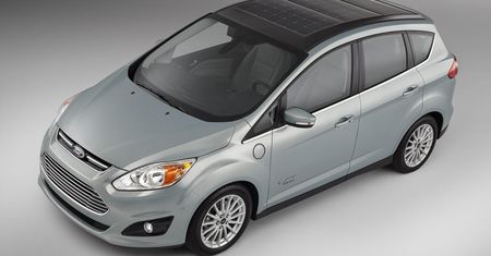 Ford C-MAX Solar Energi Concept z panelami słonecznymi na dachu [wideo]