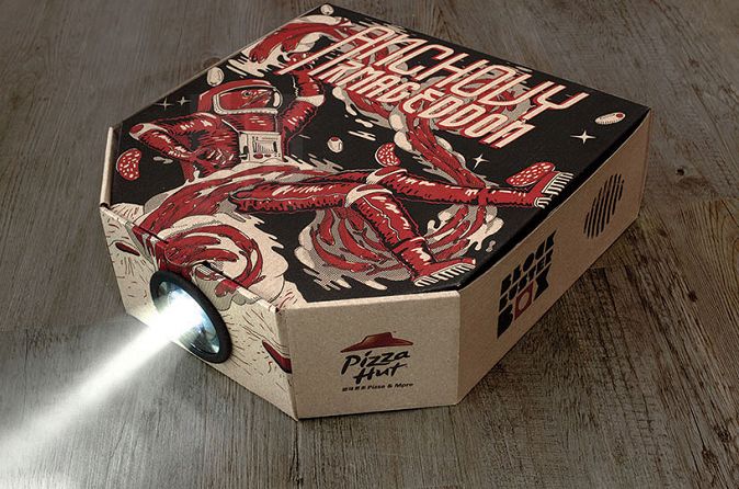Pudełko od pizzy może być projektorem! Wystarczy smartfon i... pizza! 1