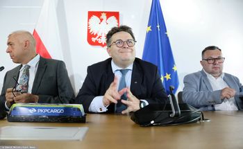 Wojewódka sprzedał wszystkie akcje PKP Cargo i je odkupił. Zabiera głos