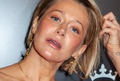 Katarzyna Warnke bez makijażu. Pozuje nad jeziorem