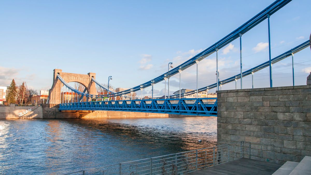 Wroclaw, Poland, February 2020. Grunwaldzki Bridge (most grunwaldzki) Suspension bridge in wroclaw
Emeryk III Drozdowski
odra, most grunwaldzki, oder, gunwale bridge, breslau, silesia, culture, panorama, alfred von scholtz, architecture, attraction, bridge, building, city, construction, ernst günth, europe, famous, gate, grunwaldzki bridge, hanging, historical, illuminated, landmark, lower silesia, metal, morning, poland, reflection, richard plüddemann, river, sky, structure, suspension bridge, tourism, transportation, travel, water, wroclaw