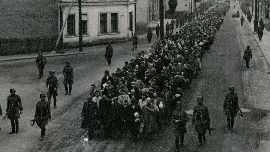 Więźniowie pierwszego transportu do Auschwitz 14 czerwca 1940