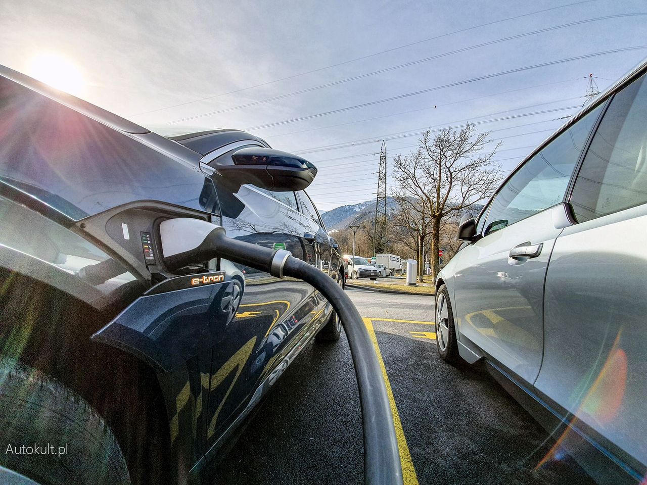 Złodzieje namierzają auta elektryczne. Mają jeden cel