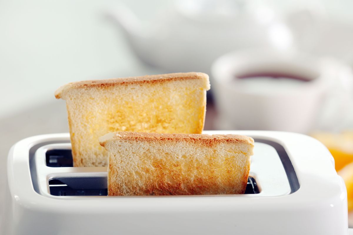 Toaster's hidden crumb tray feature surprises social media users