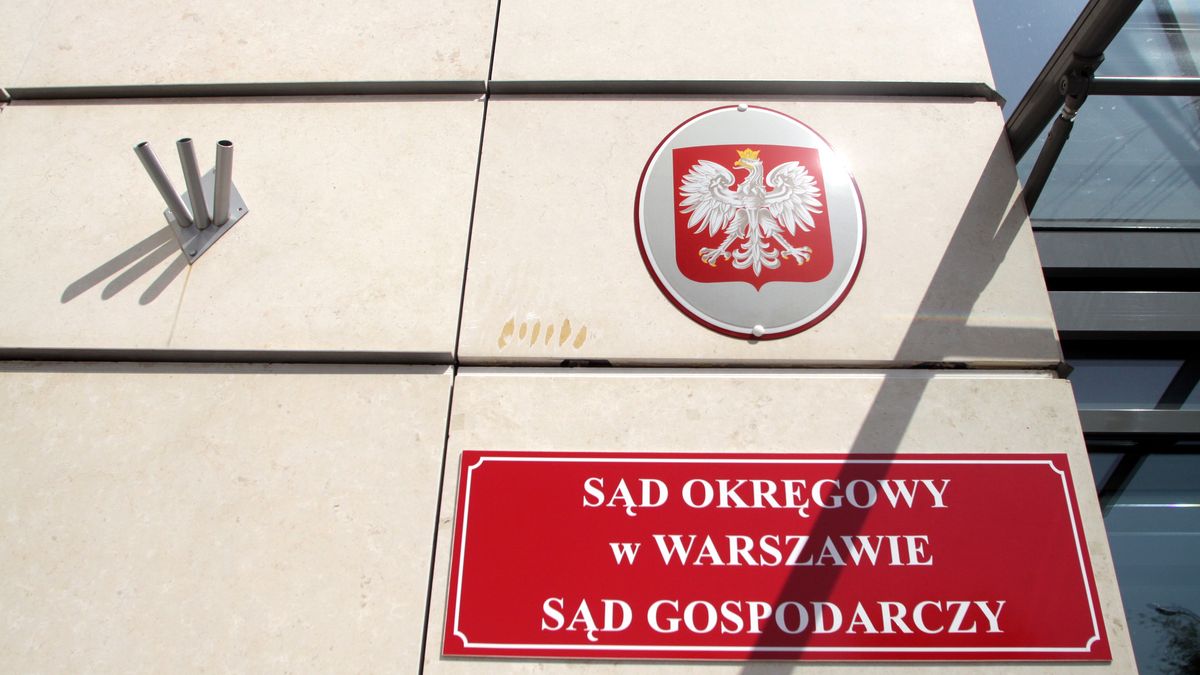 Krajowy S�d Gospodarczy - TVPWarszawa 2009-07-06. Do Krajowego Rejestru S�dowego ma trafi� wniosek o rejestracj� zmian w zarz�dzie TVP, do jakich dosz�o pod koniec ubieg�ego tygodnia. Z�o�enie wniosku zapowiedzia� S�awomir Siwek wybrany w pi�tek na p.o. prezesa TVP.tg/bptPAP/Tomasz GzellTomasz Gzells�d, gospodarczy, okr�gowy, krs, Krajowy Rejestr S�dowy, tvp, telewizja, polska, zmiany, zarz�d, media, wniosek, rejestracja, zmian, rejestrowy