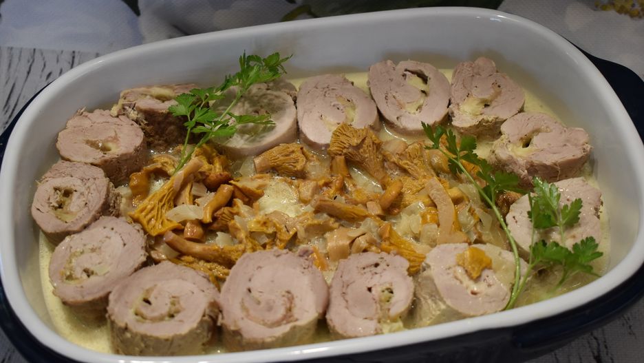 Polędwiczki zapiekane w sosie kurkowym