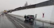 Zatrzymali się na autostradzie i robili... zdjęcia. "Brak słów"