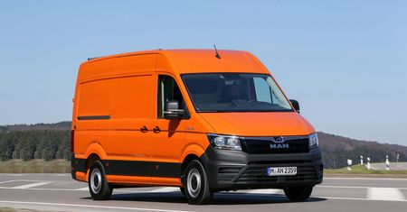 Z fabryki we Wrześni zjechało 20 tys. samochodów MAN TGE. Wśród nich elektryki