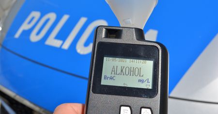 12-latek na motocyklu crossowym miał alkohol w organizmie. Po upadku trafił do szpitala