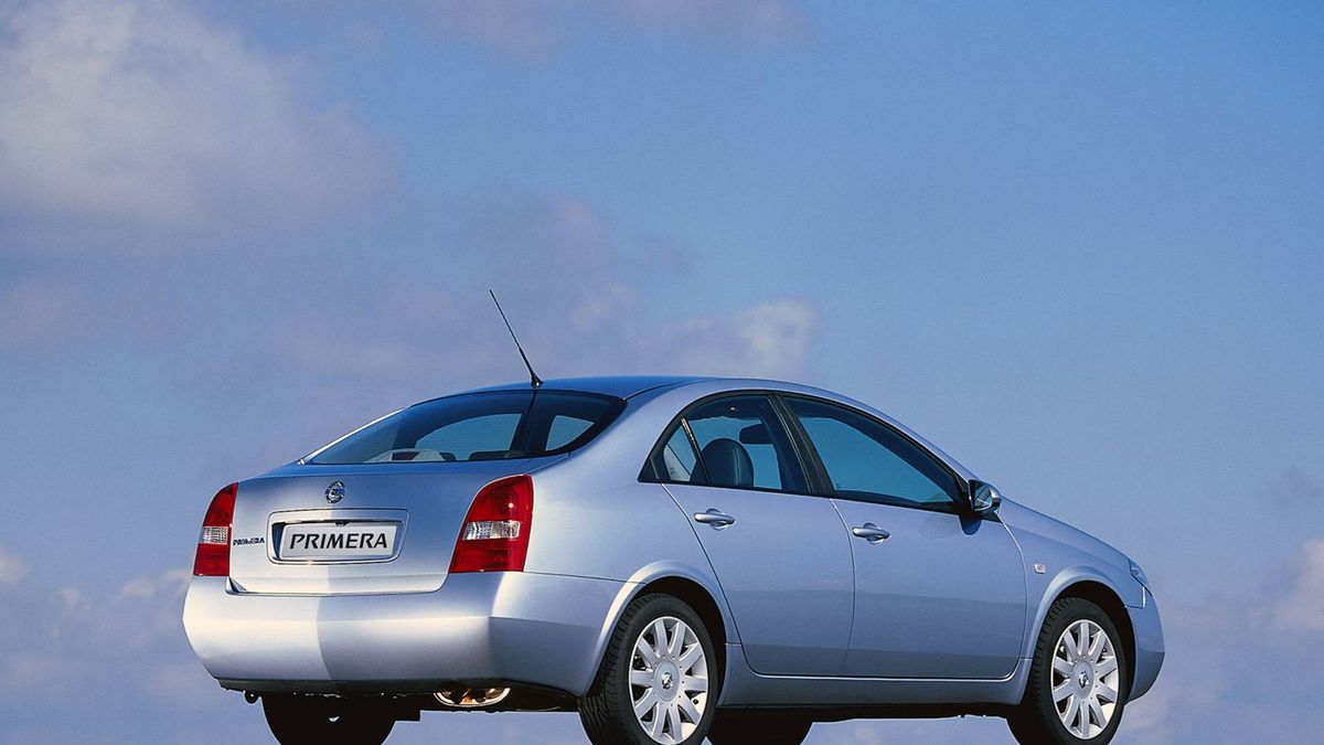 Nissan Primera P12