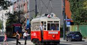 Powrót do przeszłości na ulicach Warszawy. Tylko przez jeden dzień