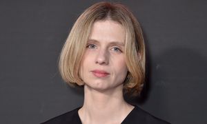 Wyreżyseruje serial twórców "Stranger Things". Ogromny sukces Polki