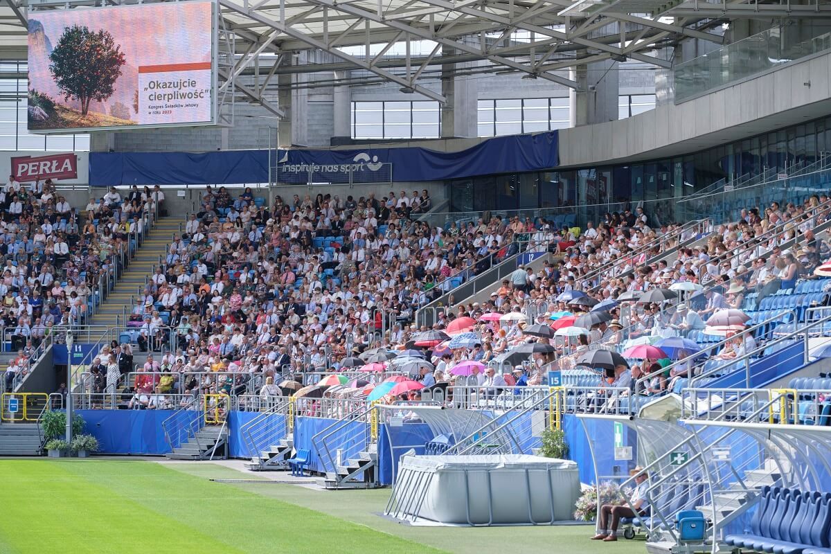 Świadkowie Jehowy na stadionie Arena Lublin