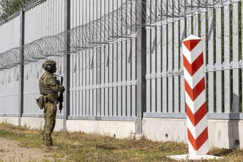 Rząd przedłuża ograniczenia azylowe na granicy z Białorusią. Kolejne 60 dni