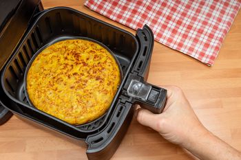 Odłączaj na noc te urządzenia. Pochłaniają prąd i grożą pożarem