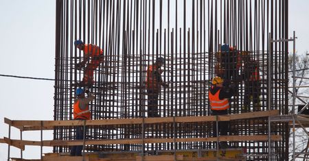 Zwrot na rynku. Niemcy przysyłają do Polski stal i pracowników