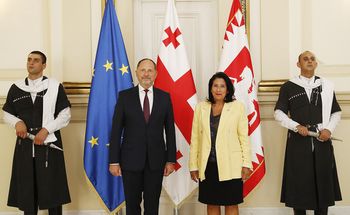 Komisja Europejska krytykuje Gruzję. Atakowany jest ambasador UE