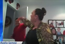 Ale wpadka! Minister paliła się ze wstydu. Jej syn wymachiwał tym na wizji podczas wywiadu na żywo