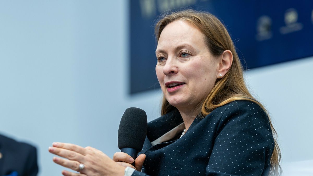 Katarzyna Pelczynska-Nalecz Minister Funduszy i Polityki Regionalnej