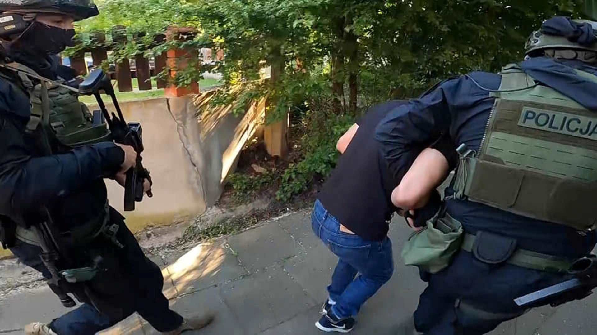 Kryminalni w KWP w Gdańsku zatrzymali poszukiwanego listem gończym mężczyznę