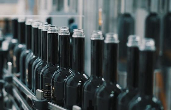 Właściciel Delikatesów Centrum zwalnia grupowo. W spółce alkoholowej