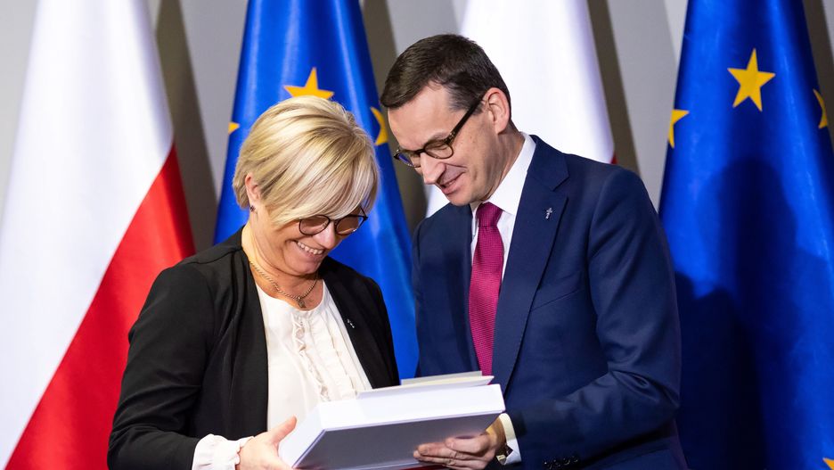 Afera mailowa. Morawiecki miał wybierać "szefa nowej izby SN" 