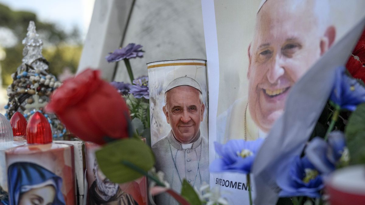 Concerns Grow Over Pope Francis' Health As He Remains Hospitalized
ROME, ITALY - FEBRUARY 23: Candles with a portrait of Pope Francis are seen outside the Policlinico A. Gemelli Hospital where Pope Francis is hospitalized for pneumonia, on February 23, 2025 in Rome, Italy. Pope Francis was hospitalized in Rome on February 14 with bronchitis, and has developed pneumonia in both his lungs. On Sunday morning, the Holy See Press Office said Pope Francis had a peaceful ninth night in Rome's Gemelli hospital where he is being treated for double pneumonia. (Photo by Antonio Masiello/Getty Images)
Antonio Masiello