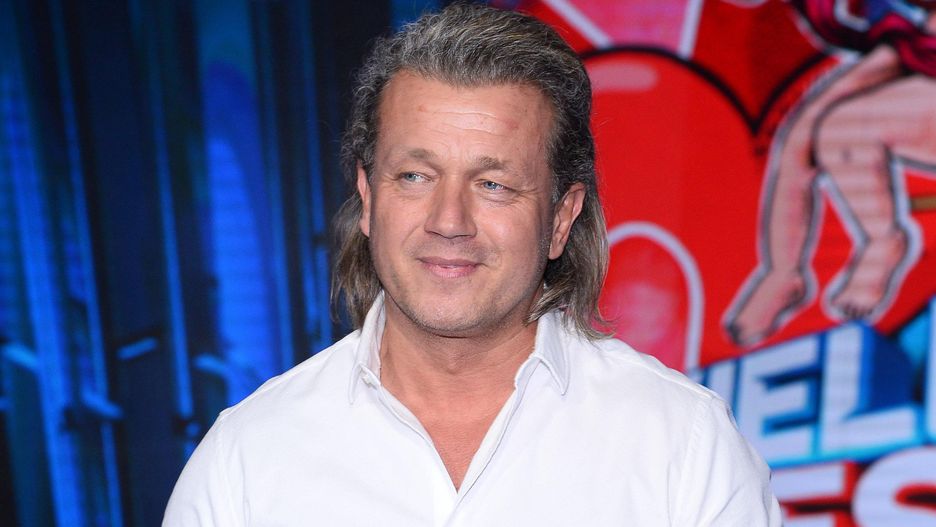 Jarosław Jakimowicz pochwalił się zdjęciem z młodości. Kogo przypomina?
