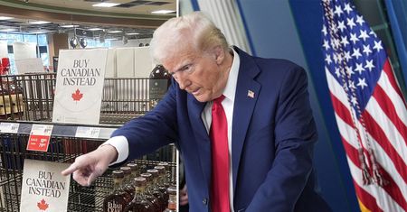 Półki świecą pustkami. Jest reakcja na decyzję Trumpa