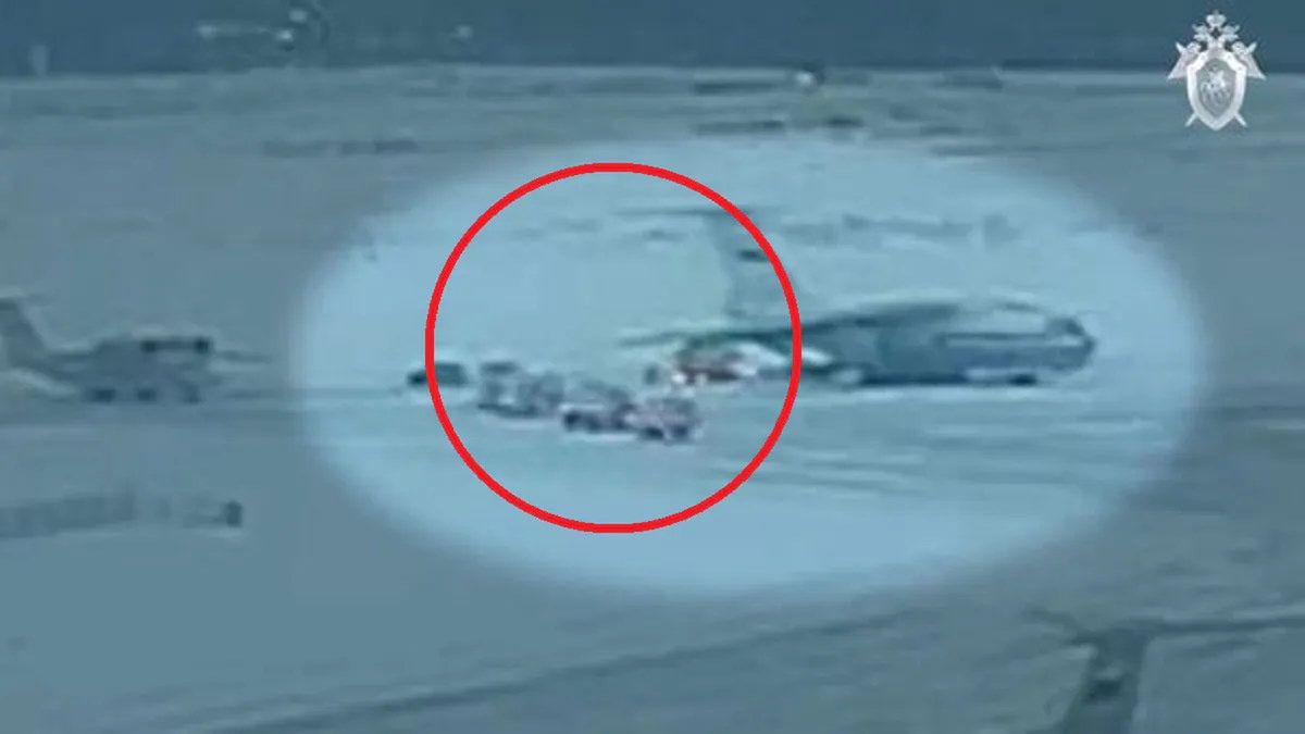 Ilyushin Il-76 disaster. Russia publishes footage from the airport.