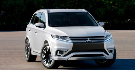 Mitsubishi Outlander PHEV Concept-S - nowa twarz hybrydowego samuraja
