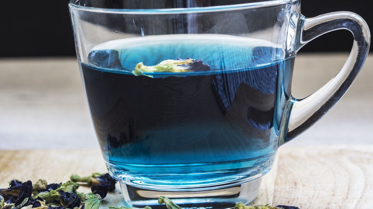 Blue Tea
A cup of herbal blue-pea tea or butterfly-pea tea
jirabu
Antiinflammatory, Antioxidant, Asian Pigeonwings, Blue, Butterfly-pea, Clitoria Ternatea, Cordofan-pea, Drink, Healthy Eating, Heat, Herb, Plant, Tea, Tropical Climate, anthocyanin, antispasmodic