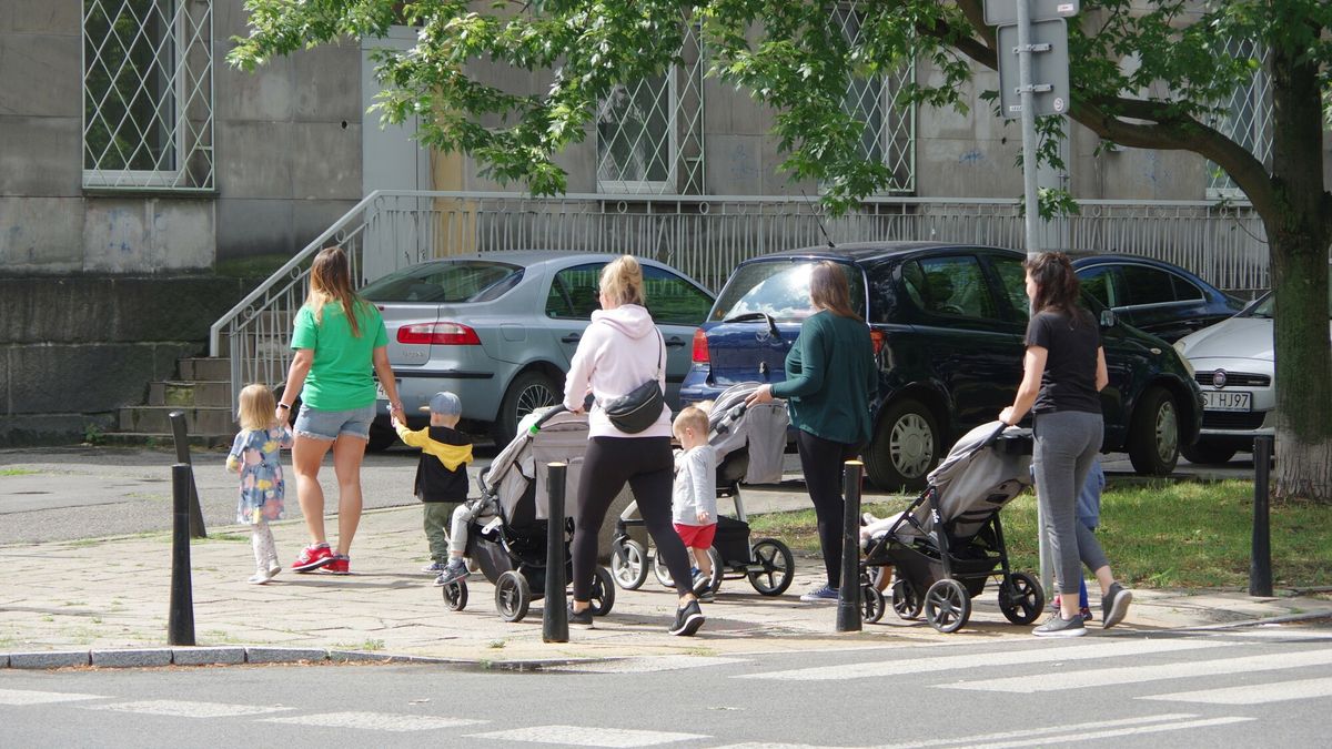 Obligacje dla beneficjentów 500 plus to najwyżej oprocentowane obligacje oszczędnościowe Skarbu Państwa, ale mało kto o nich wie. 