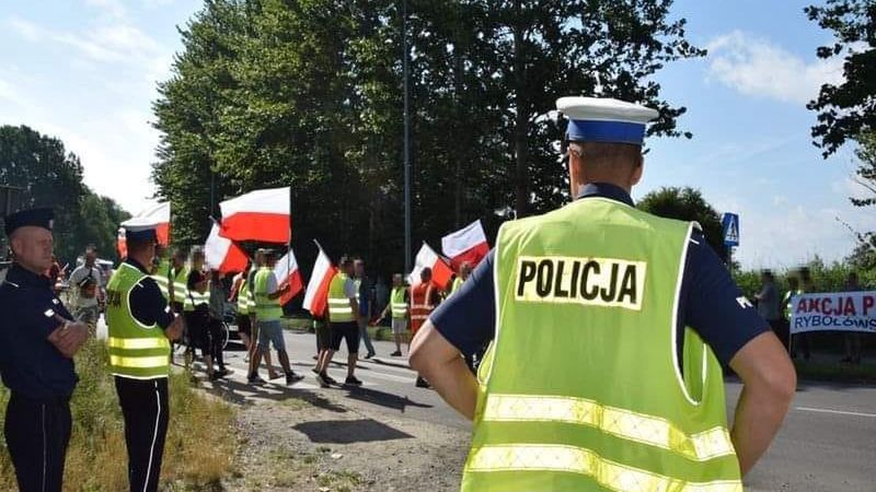 Rybacy blokowali drogę na Hel