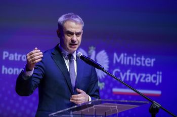 Groził wicepremierowi. W aucie miał broń i koktajle Mołotowa