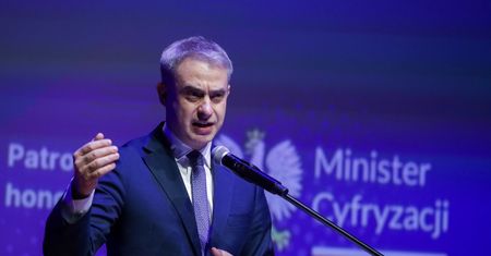 Groził wicepremierowi. W aucie miał broń i koktajle Mołotowa