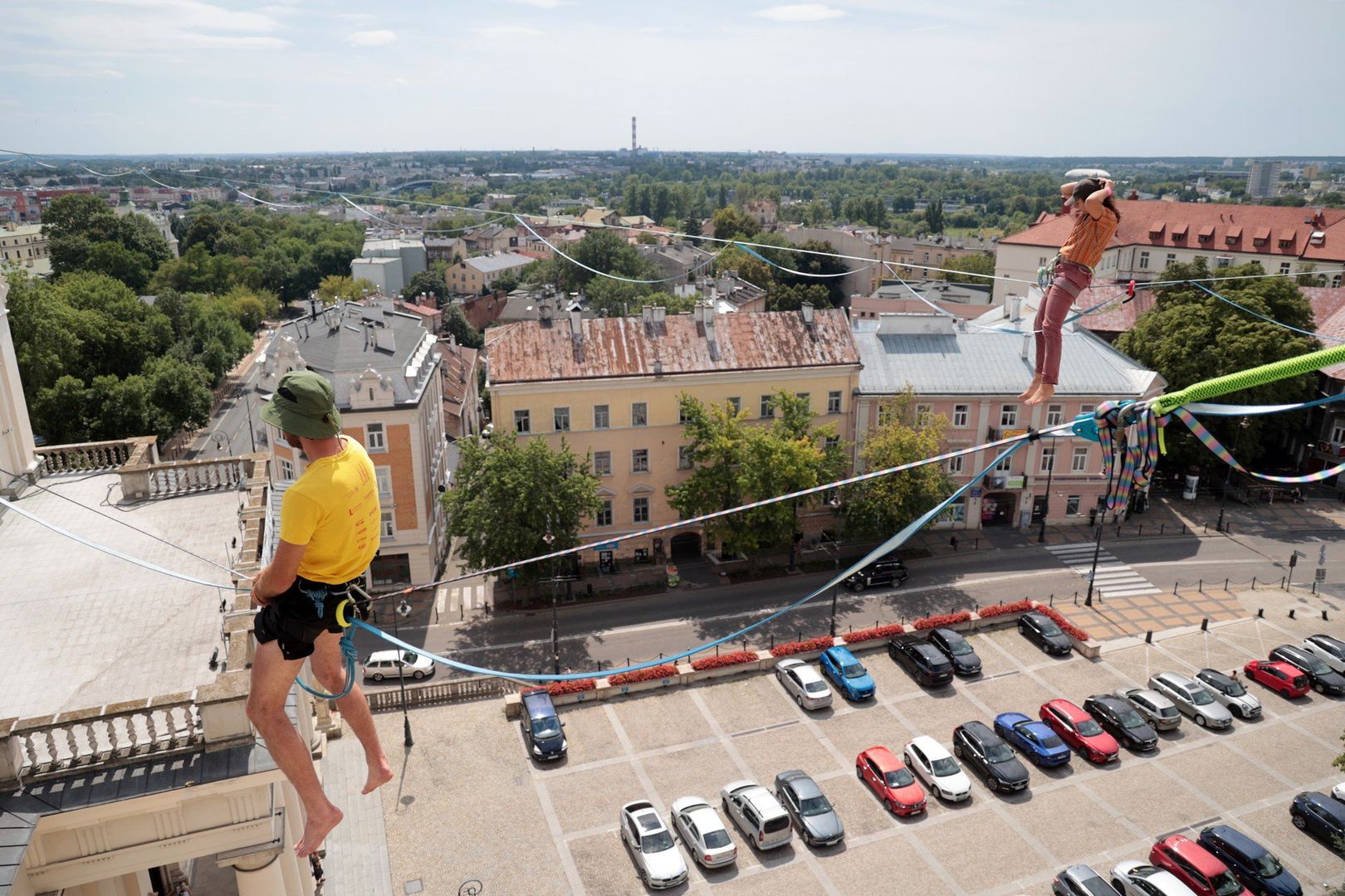 27.07.2024 LUBLIN 
 LINOSKOCZEK SLACKLINER LINA CHODZENIE PO LINIE WIEZA TRYNITARSKA KATEDRA STARE MIASTO DEPTAK SLACKLINERZY SZTUKMISTRZE CARNAVAL SZTUMISTRZOW 
 
 NZ 
 
 
 FOT. LUKASZ KACZANOWSKI/POLSKA PRESS