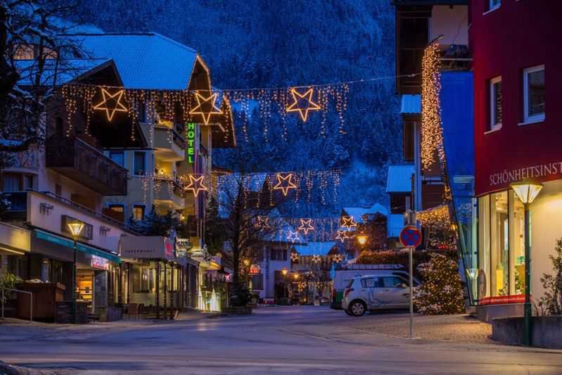 Atmosfera na jarmarkach świątecznych w Tyrolu jest wyjątkowa