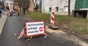 Sandomierz: Trwa remont zniszczonej drogi w centrum
