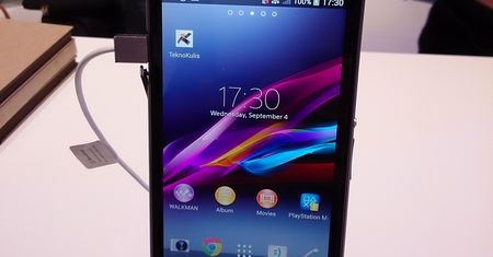 Xperia Z1 i obiektywy Sony do smartfonów - pierwsze wrażenia [wideo]