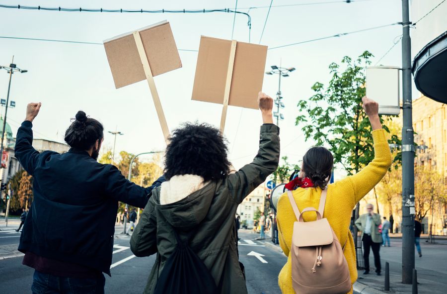 Fala protestów we Włoszech