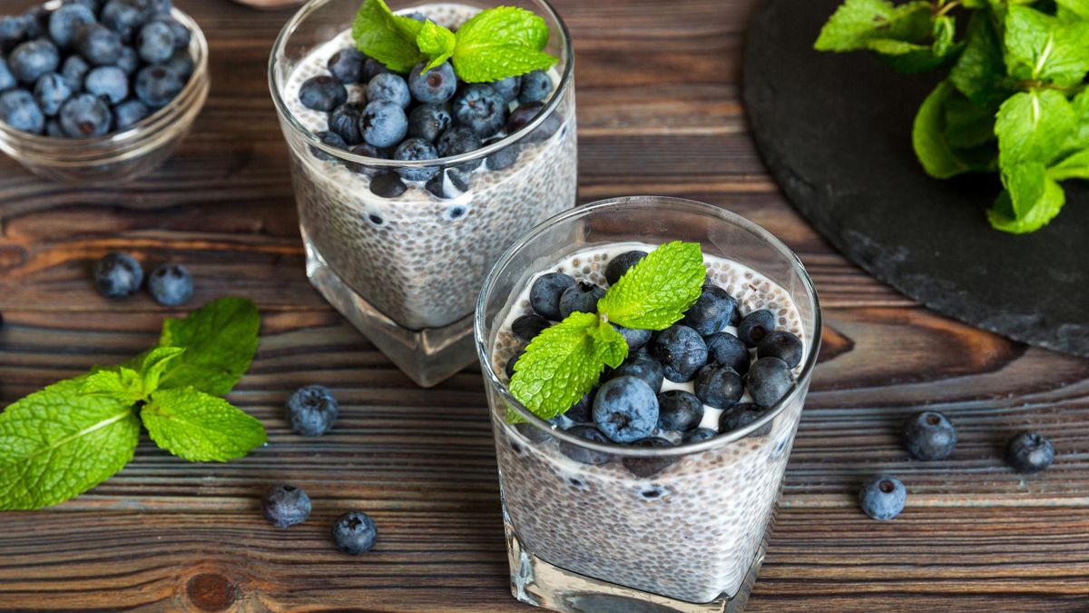 Pudding z chia i borówkami