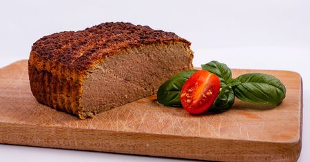 GIS ostrzega. W pasztecie z dzika wykryto groźne bakterie